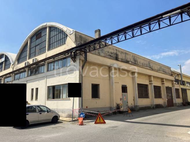 locale commerciale in vendita a Vimodrone