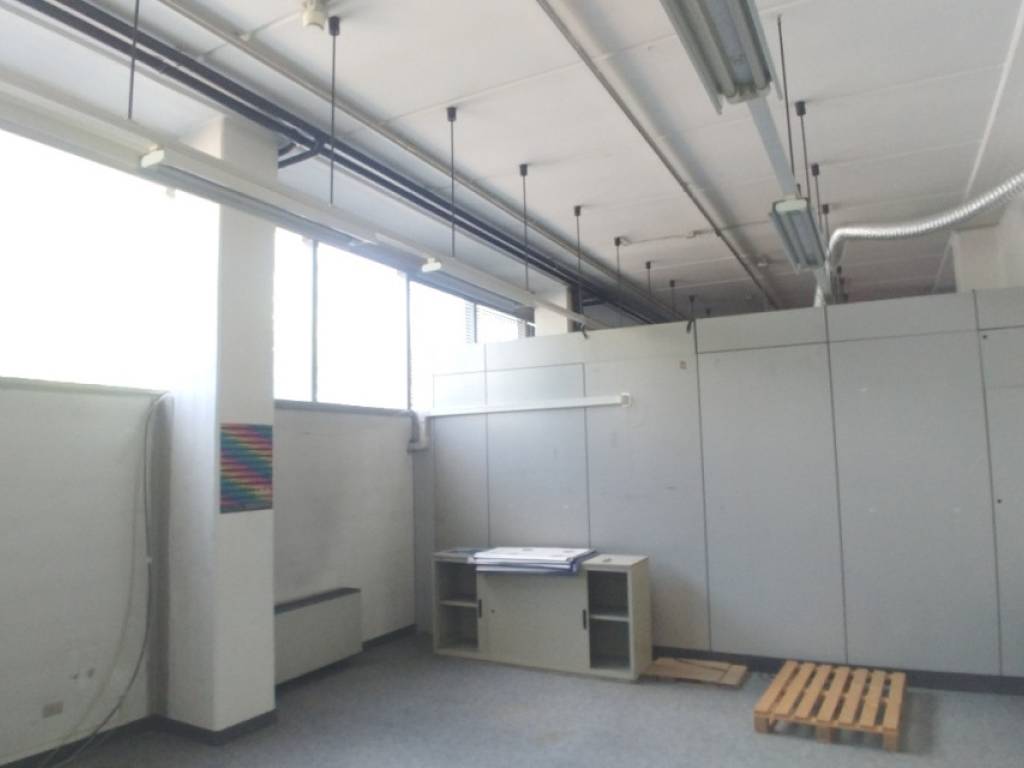 negozio in vendita a Vimodrone