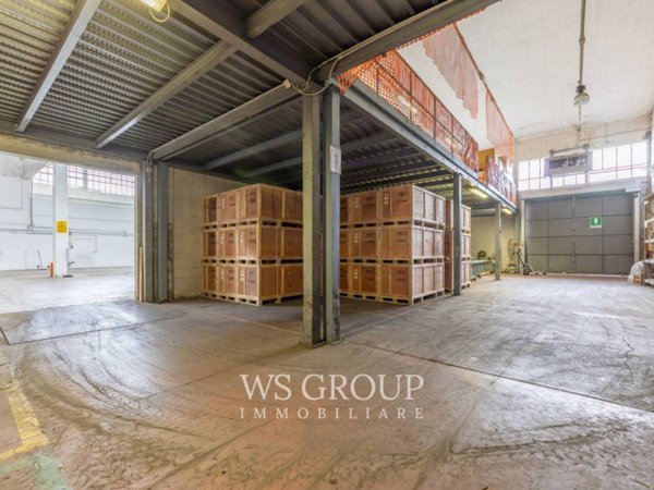 locale commerciale in vendita a Vimodrone