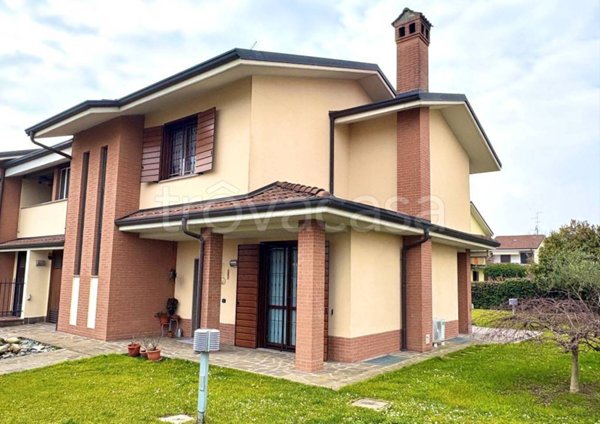 casa indipendente in vendita a Vimodrone in zona Sant'Isidoro