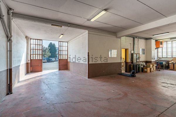 capannone in vendita a Vimodrone