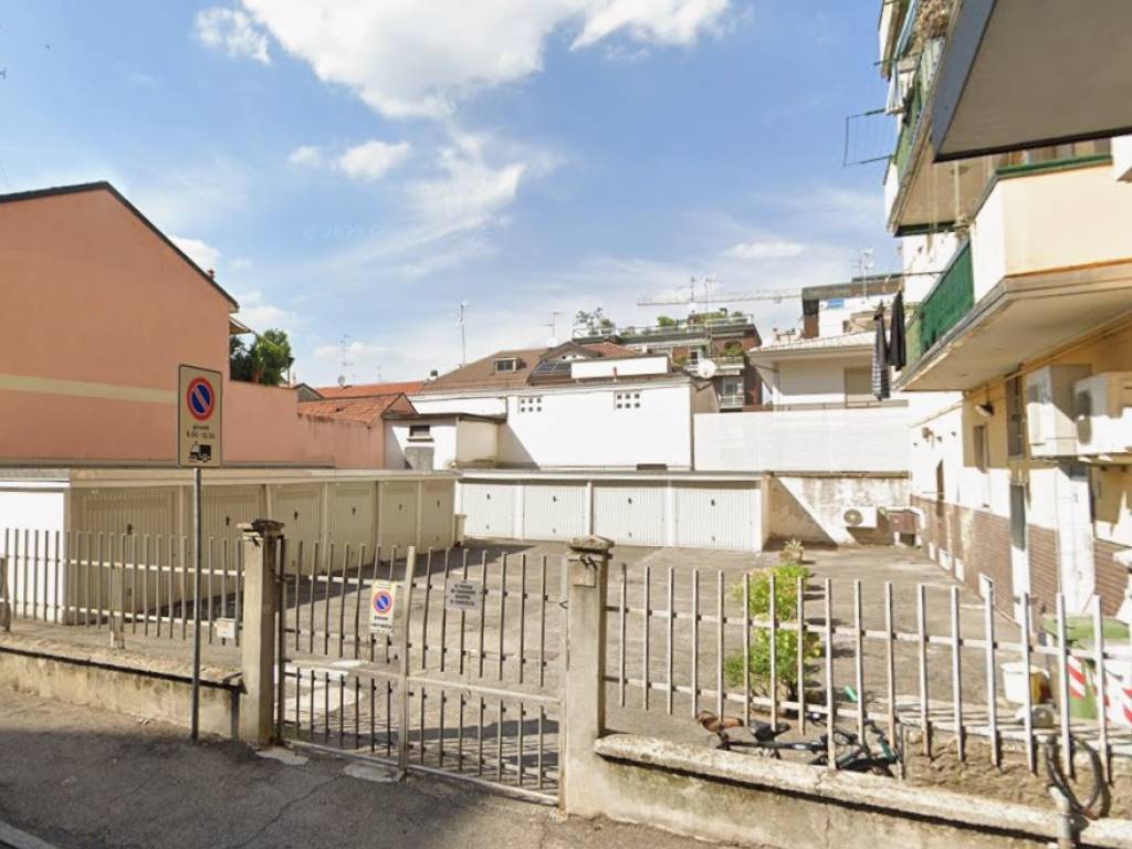 locale commerciale in vendita a Vimodrone