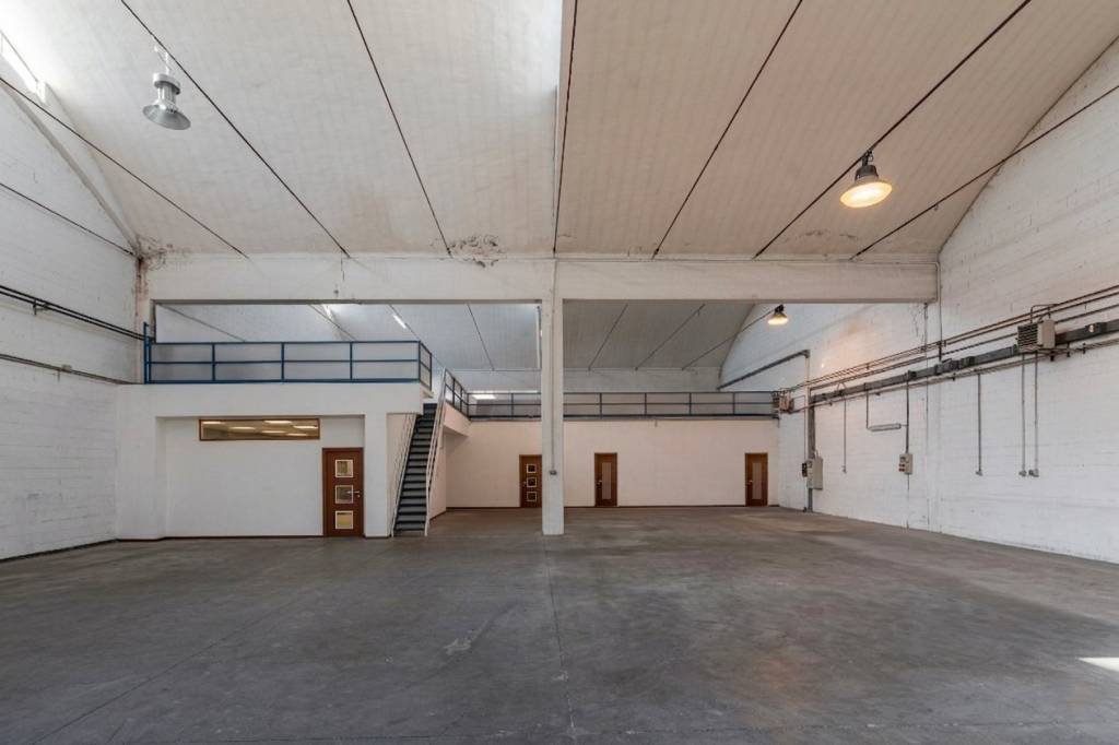 locale commerciale in vendita a Vimodrone