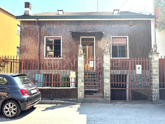 casa indipendente in vendita a Vimodrone