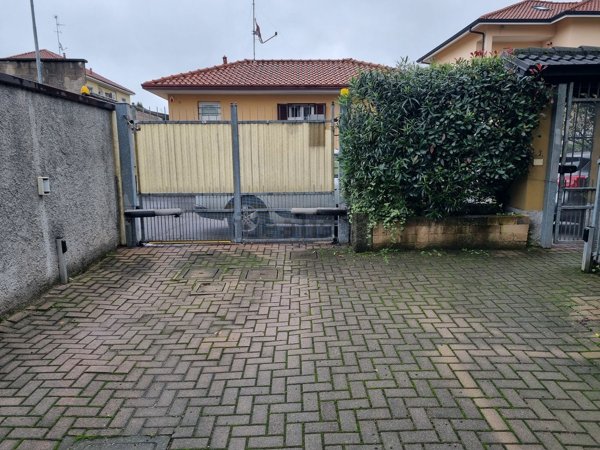 casa indipendente in vendita a Vittuone