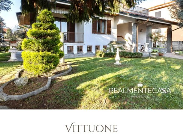 casa indipendente in vendita a Vittuone
