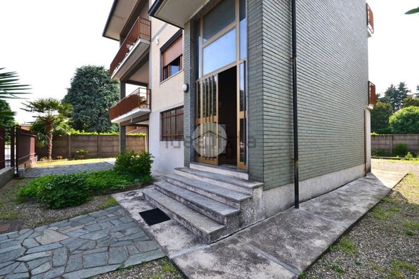 casa indipendente in vendita a Vittuone