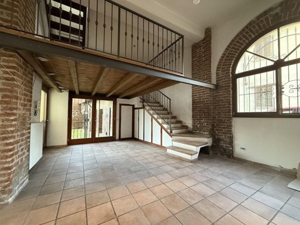 casa indipendente in vendita a Vittuone