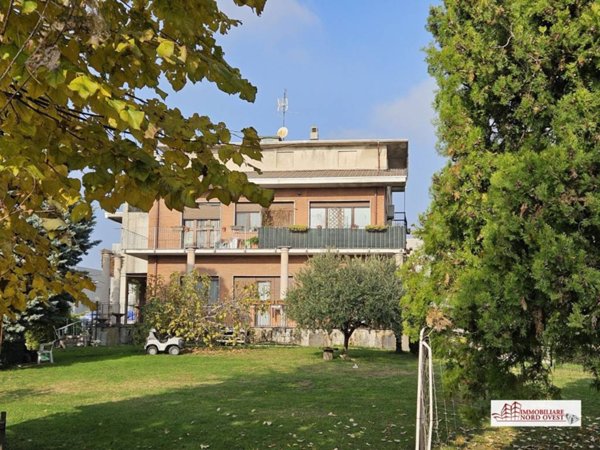 casa indipendente in vendita a Vittuone