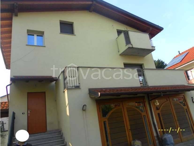 casa indipendente in vendita a Vittuone
