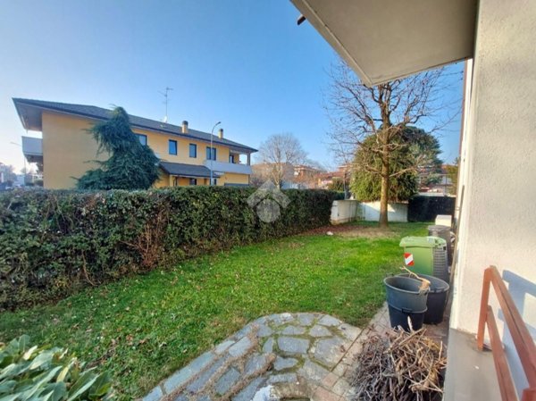 casa indipendente in vendita a Vittuone