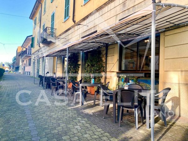 negozio in vendita a Vittuone