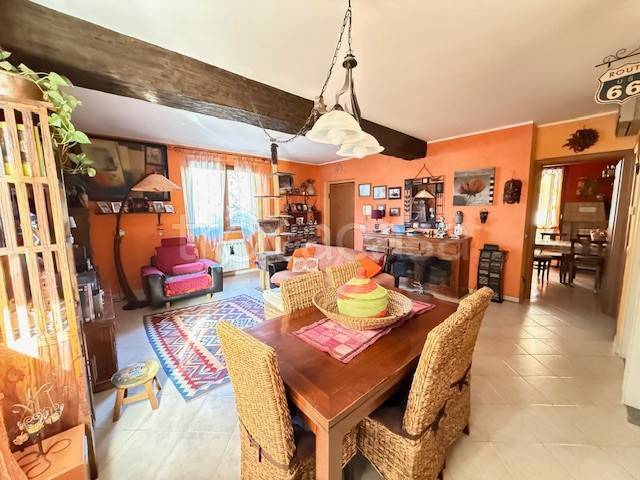 casa indipendente in vendita a Vittuone