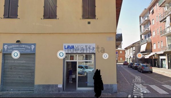 negozio in vendita a Vittuone