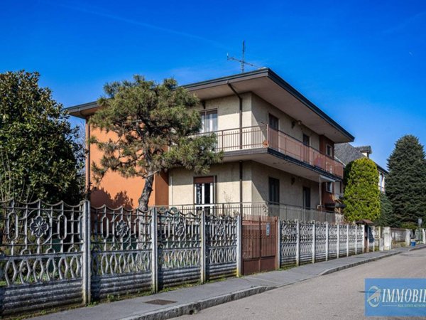 casa indipendente in vendita a Vittuone
