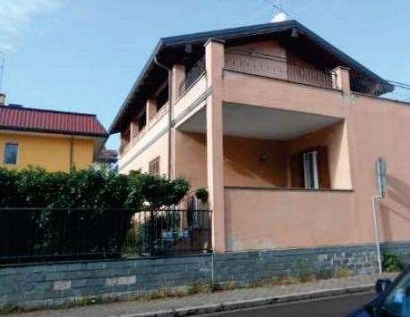casa indipendente in vendita a Vittuone
