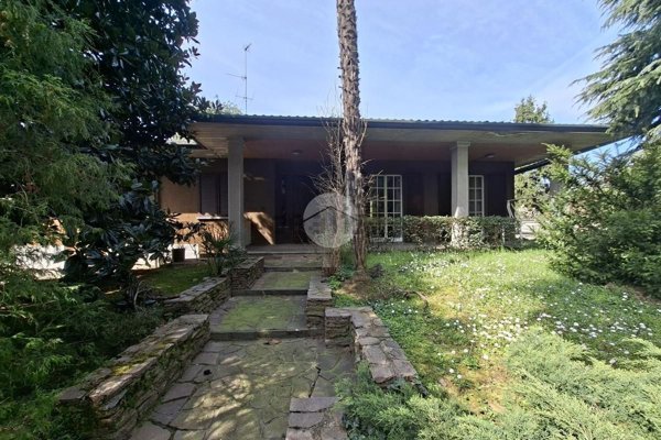 casa indipendente in vendita a Vittuone