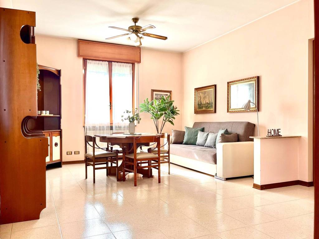 casa indipendente in vendita a Vittuone