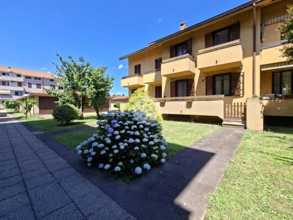 casa indipendente in vendita a Vittuone