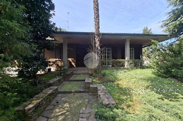 casa indipendente in vendita a Vittuone