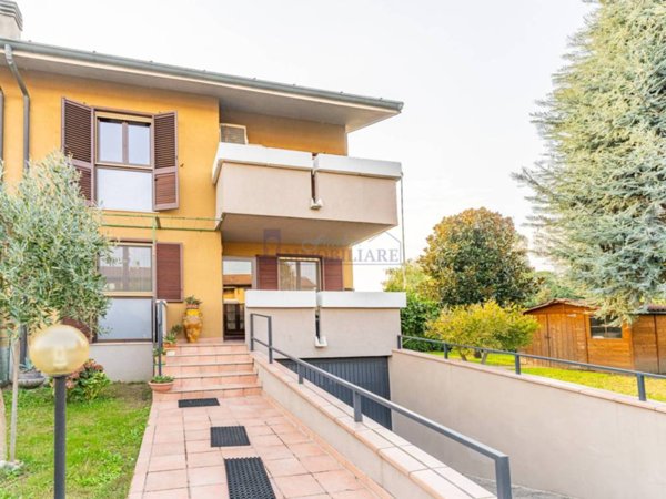 casa indipendente in vendita a Vizzolo Predabissi