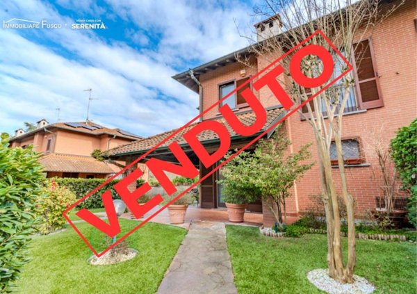 casa indipendente in vendita a Vizzolo Predabissi