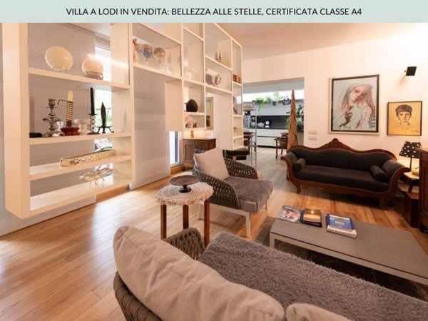 casa indipendente in vendita a Vizzolo Predabissi