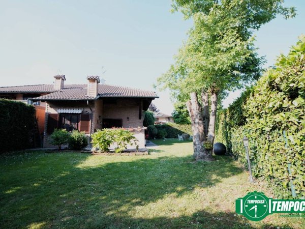 casa indipendente in vendita a Vizzolo Predabissi