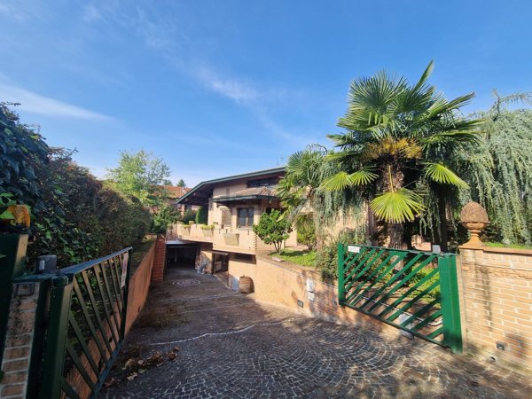 casa indipendente in vendita a Vizzolo Predabissi