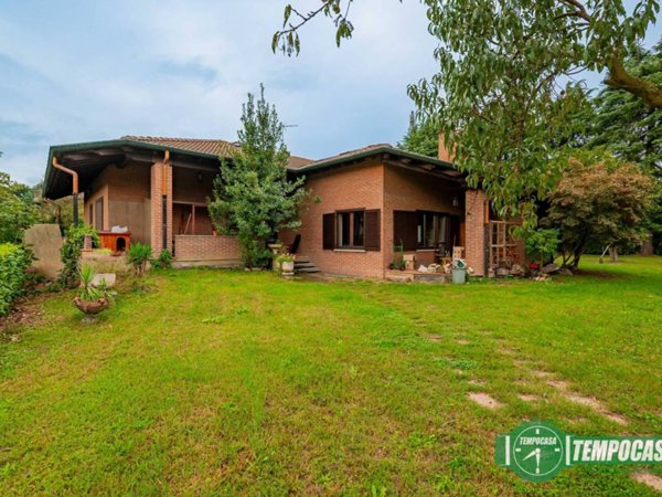 casa indipendente in vendita a Vizzolo Predabissi