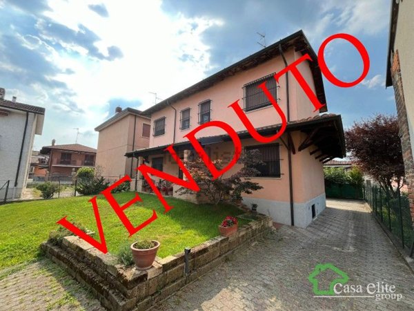 casa indipendente in vendita a Vizzolo Predabissi