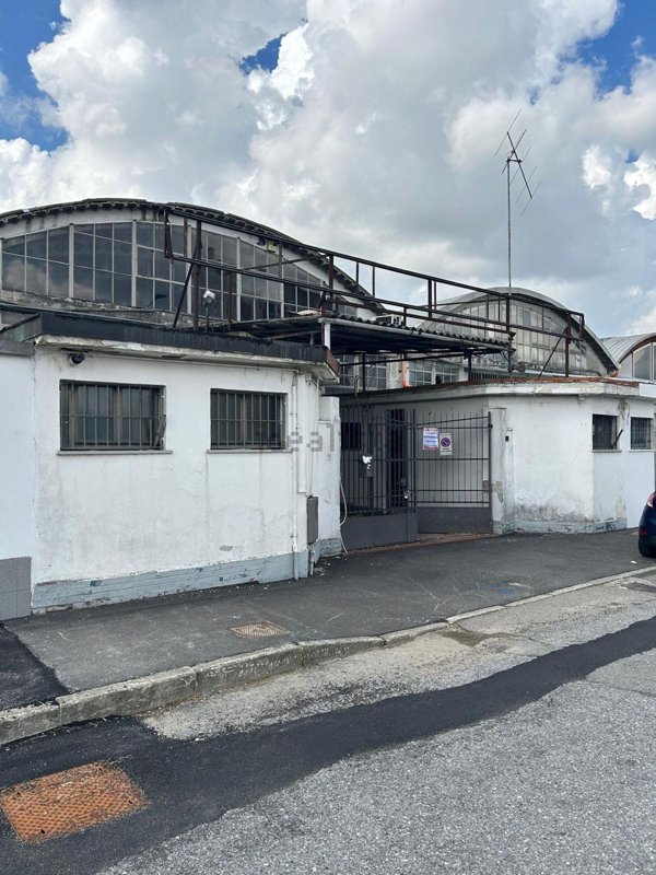 capannone in vendita a Vizzolo Predabissi