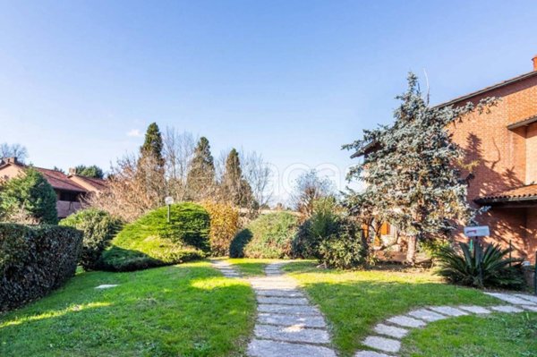 casa indipendente in vendita a Vizzolo Predabissi