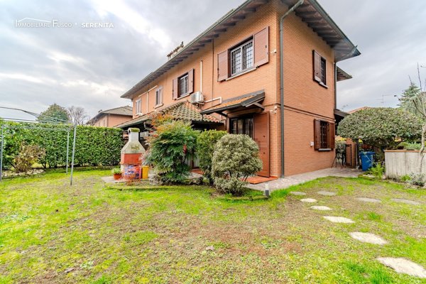 casa indipendente in vendita a Vizzolo Predabissi