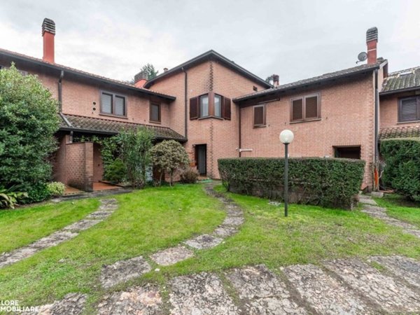 casa indipendente in vendita a Vizzolo Predabissi