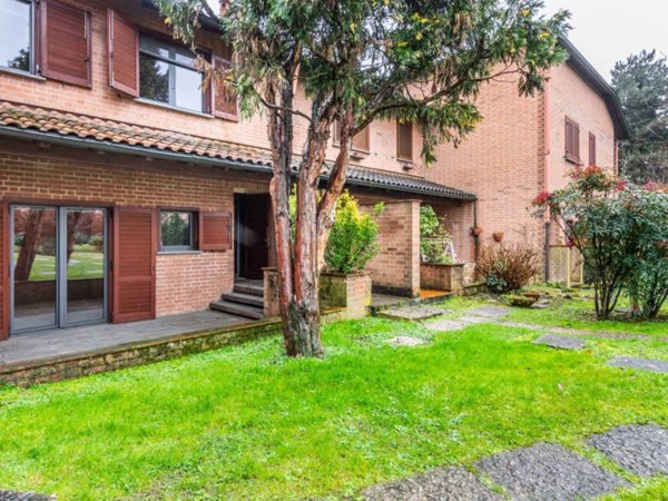 casa indipendente in vendita a Vizzolo Predabissi