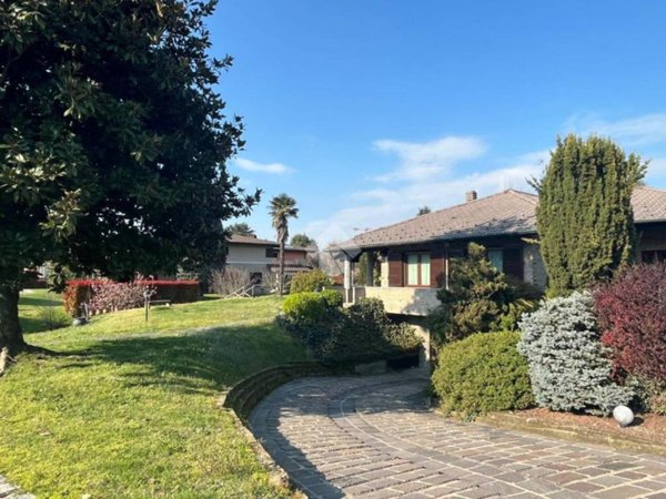 casa indipendente in vendita a Vizzolo Predabissi