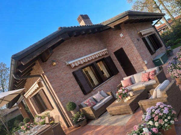 casa indipendente in vendita a Vizzolo Predabissi