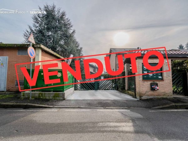 casa indipendente in vendita a Vizzolo Predabissi