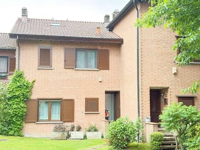 casa indipendente in vendita a Vizzolo Predabissi
