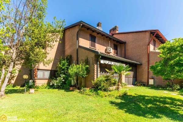 casa indipendente in vendita a Vizzolo Predabissi