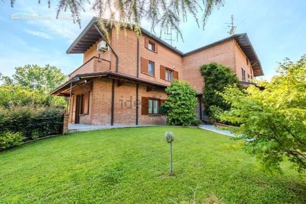 casa indipendente in vendita a Vizzolo Predabissi