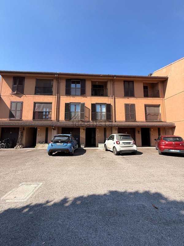 casa indipendente in vendita a Vizzolo Predabissi