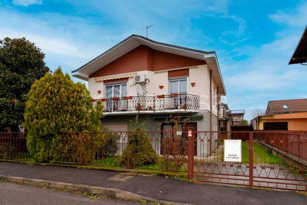 casa indipendente in vendita a Zibido San Giacomo