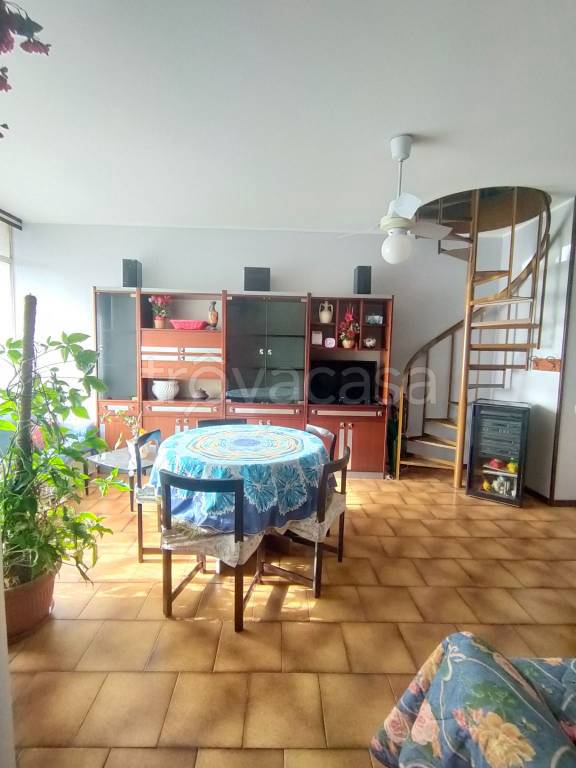 appartamento in vendita a Zibido San Giacomo in zona San Pietro Cusico