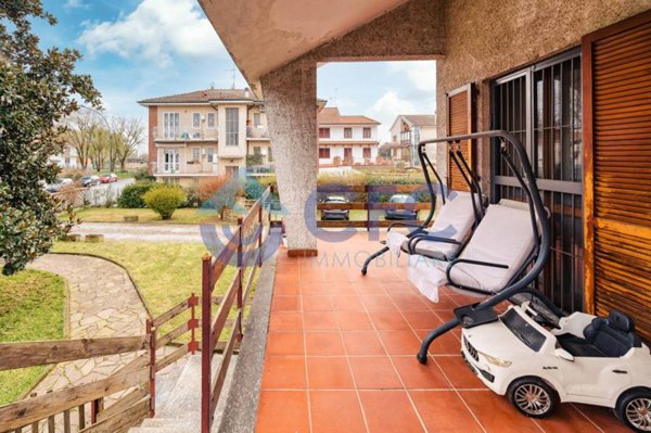 casa indipendente in vendita a Zibido San Giacomo in zona Badile