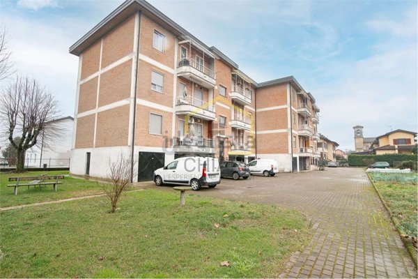 appartamento in vendita a Zibido San Giacomo in zona San Pietro Cusico