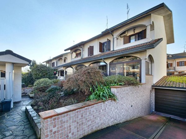 casa indipendente in vendita a Zibido San Giacomo