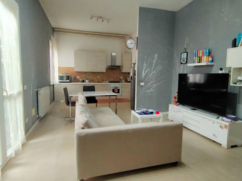 casa indipendente in vendita a Zibido San Giacomo in zona Badile