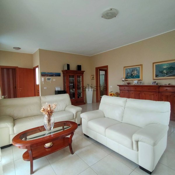 casa indipendente in vendita a Zibido San Giacomo